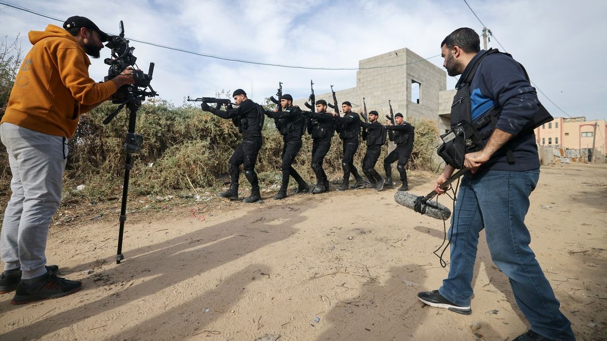 Fotky: Tady se natáčí odpověď na izraelský hit Fauda. Hamás bude mít svůj seriál
